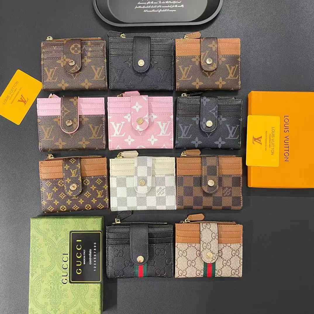 Bellissimo porta carte alla moda