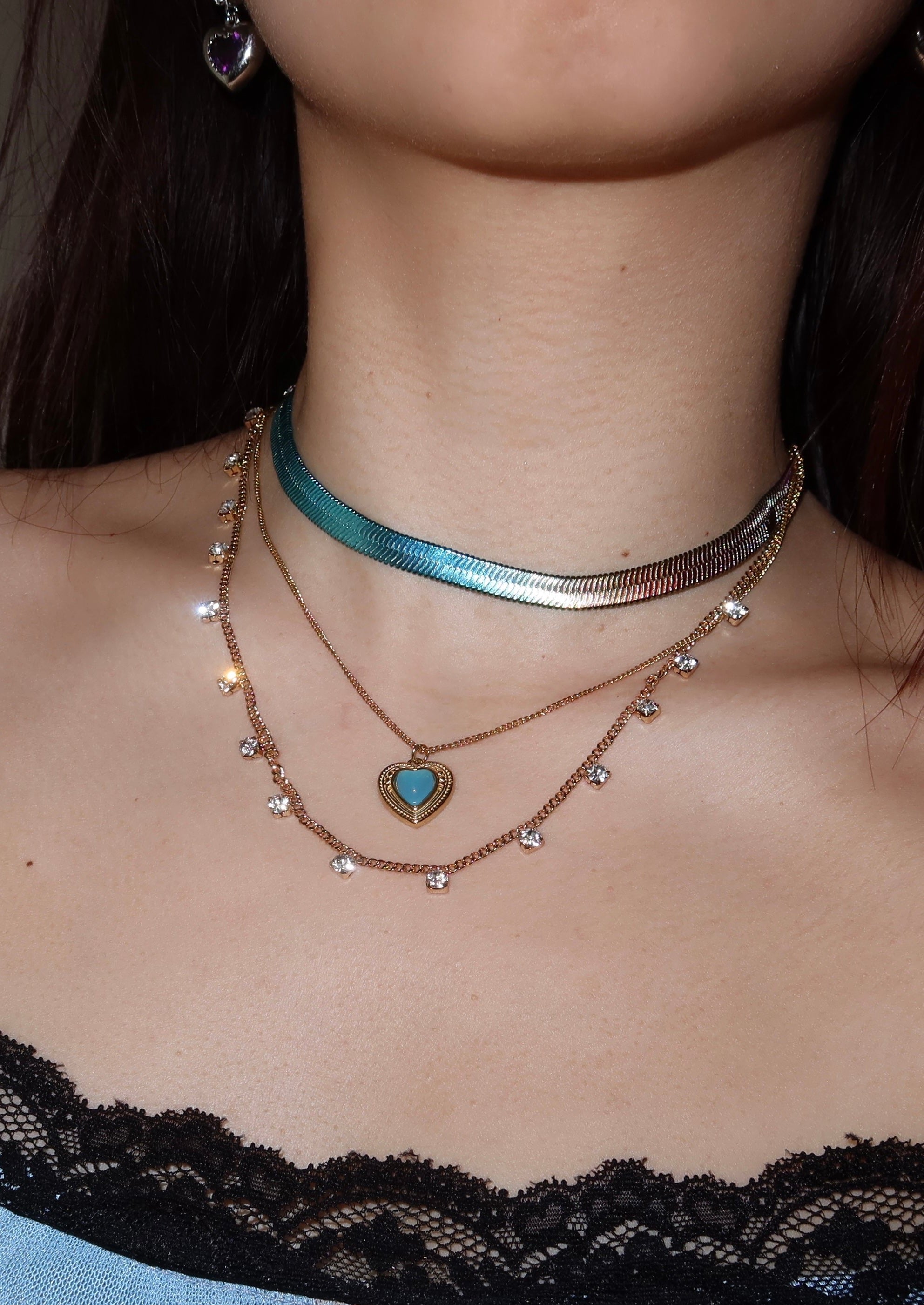 Collana dorata con cuore blu di Augusto