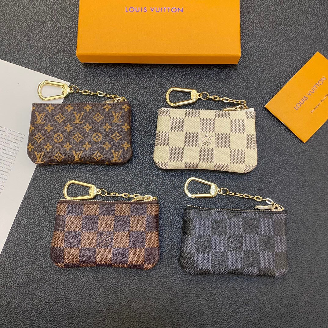 Münzbörse mit Blumenkette