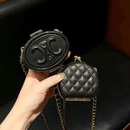 Coole schwarze Minitasche mit Ketten