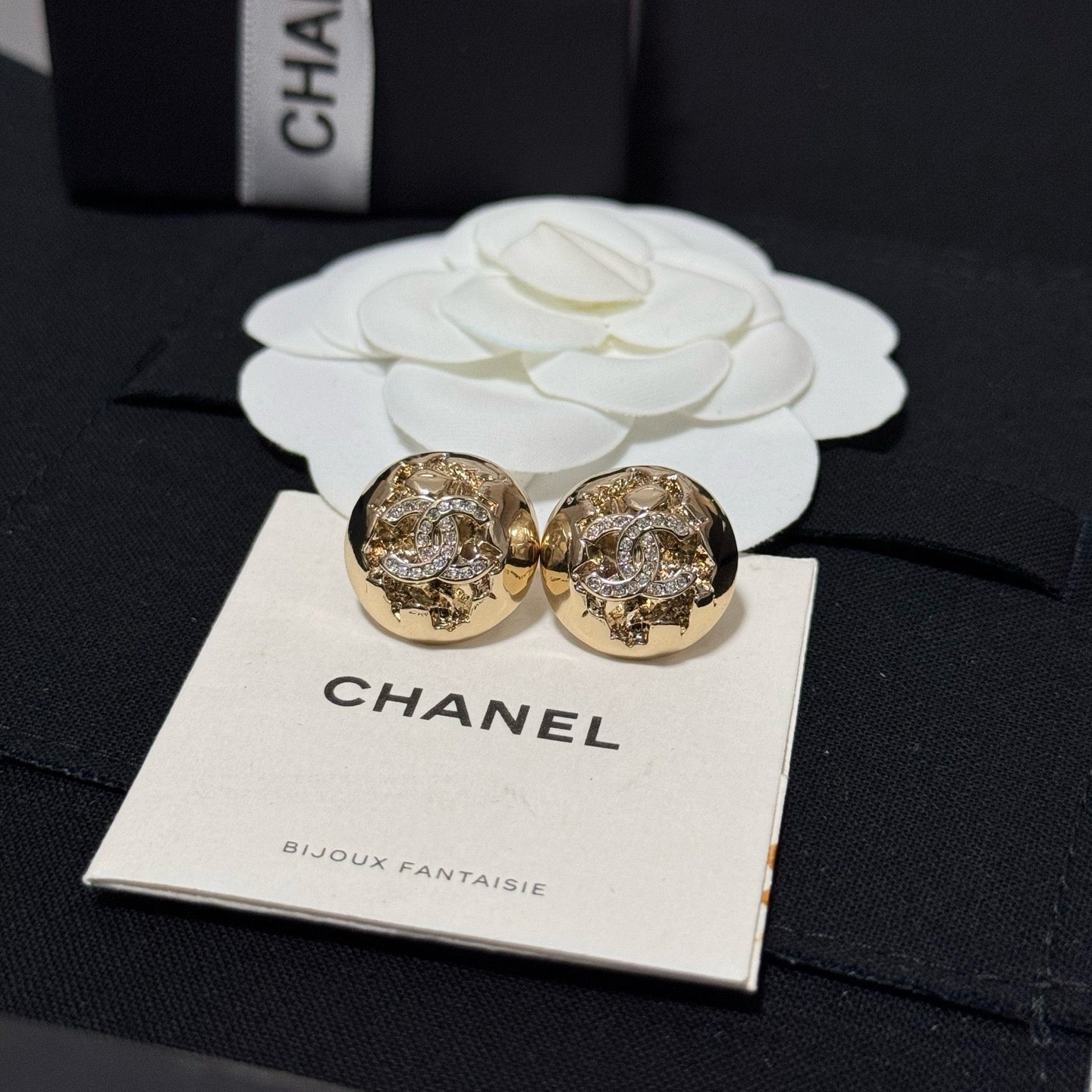 Light Gold Meteor Ball Earrings