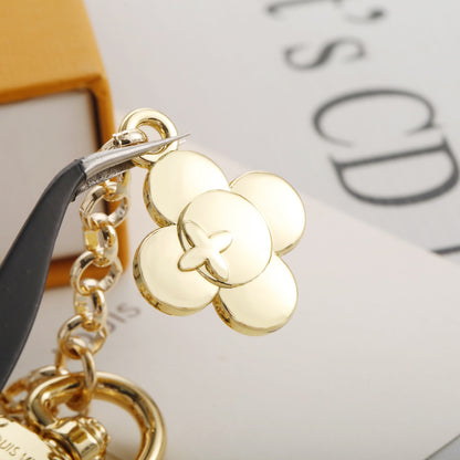 Schlüsselanhänger mit Blumenmotiv