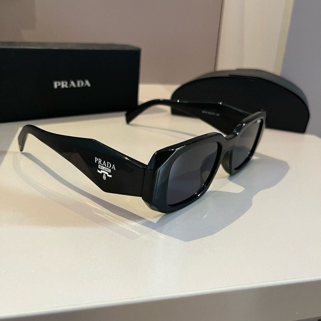Eckige Vintage-Sonnenbrille mit Medusa-Motiv