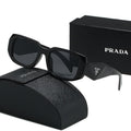 Eckige Vintage-Sonnenbrille mit Medusa-Motiv