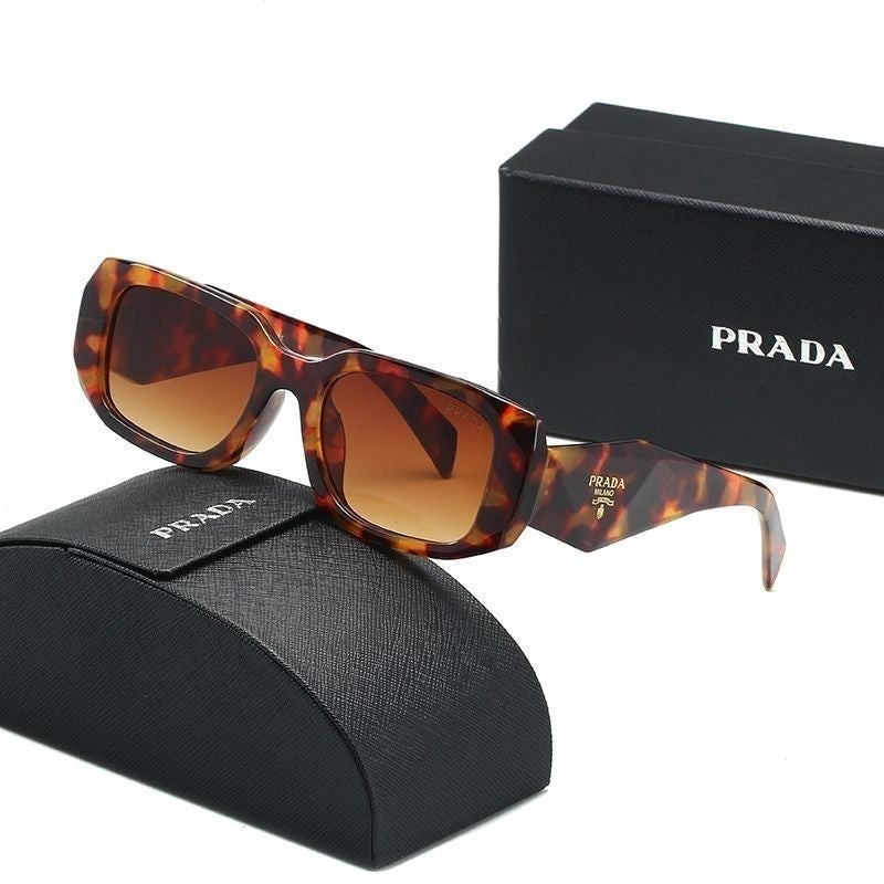Eckige Vintage-Sonnenbrille mit Medusa-Motiv
