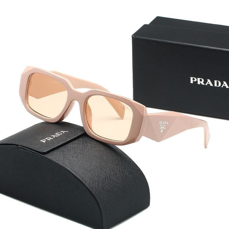 Eckige Vintage-Sonnenbrille mit Medusa-Motiv