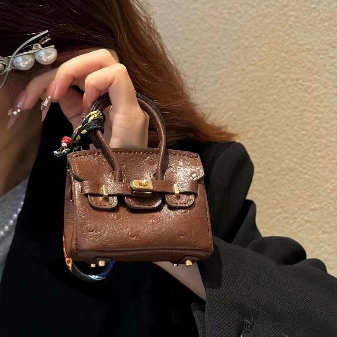 Kopfhörerhülle im frischen Taschendesign 