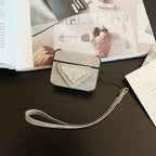 Schwarze coole AirPods-Schutzhüllen