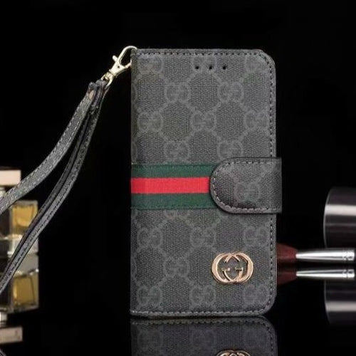 Custodia in pelle nera per iPhone 