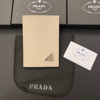 Klassische Passkartenhülle mit Brieftaschenclips