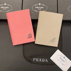Klassische Passkartenhülle mit Brieftaschenclips