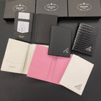 Klassische Passkartenhülle mit Brieftaschenclips