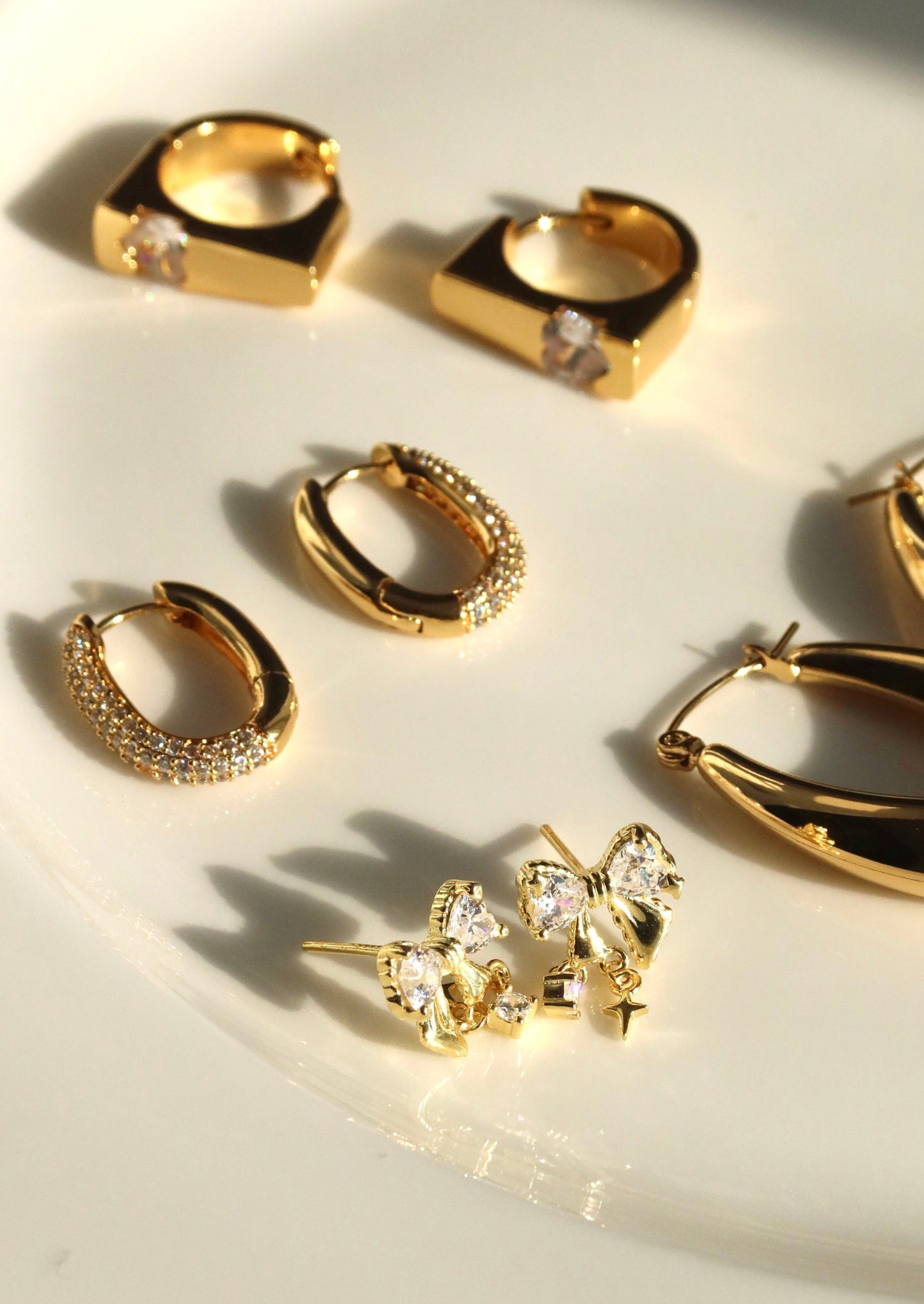 Bianca Schleifenohrringe