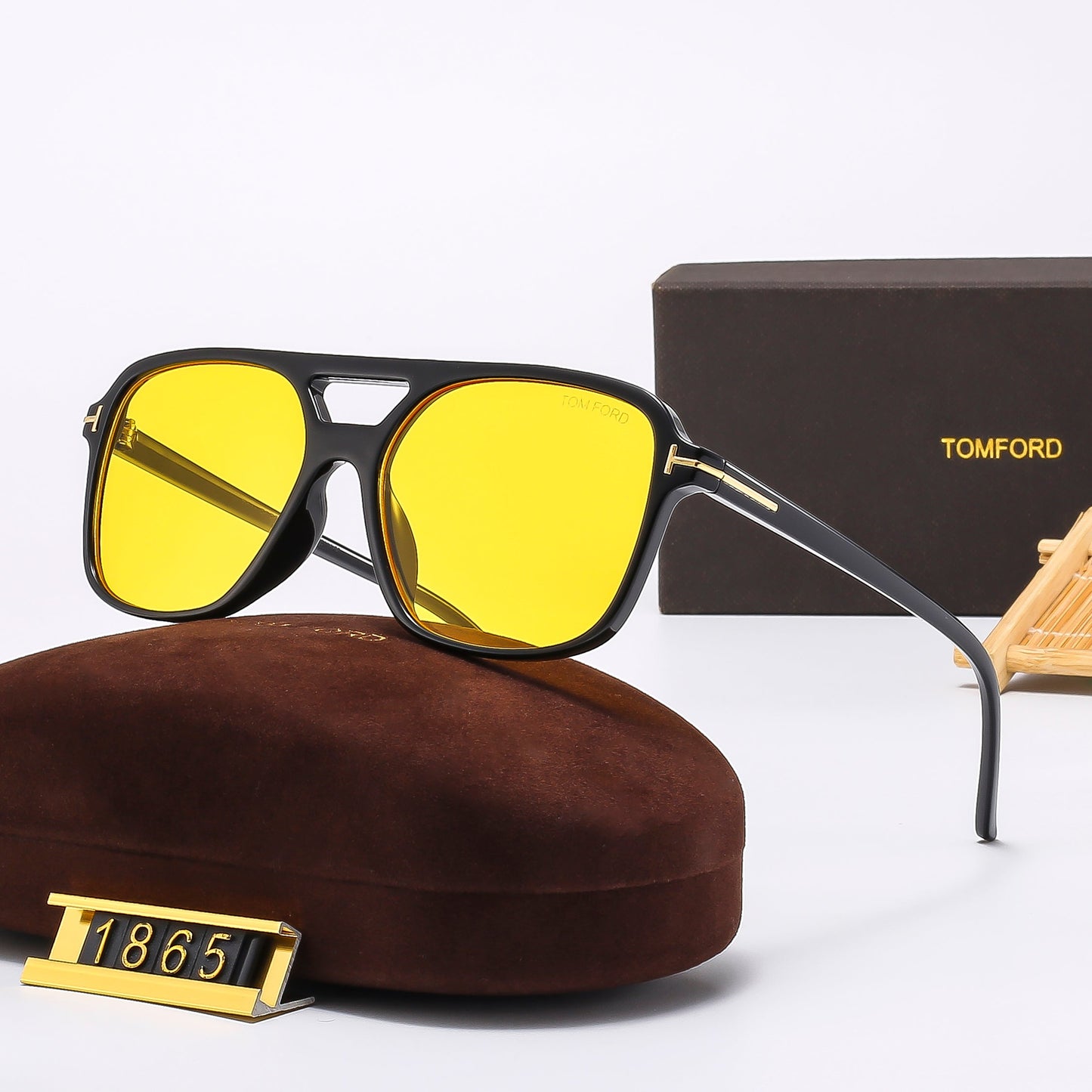 Nuovi occhiali da sole alla moda con montatura grande