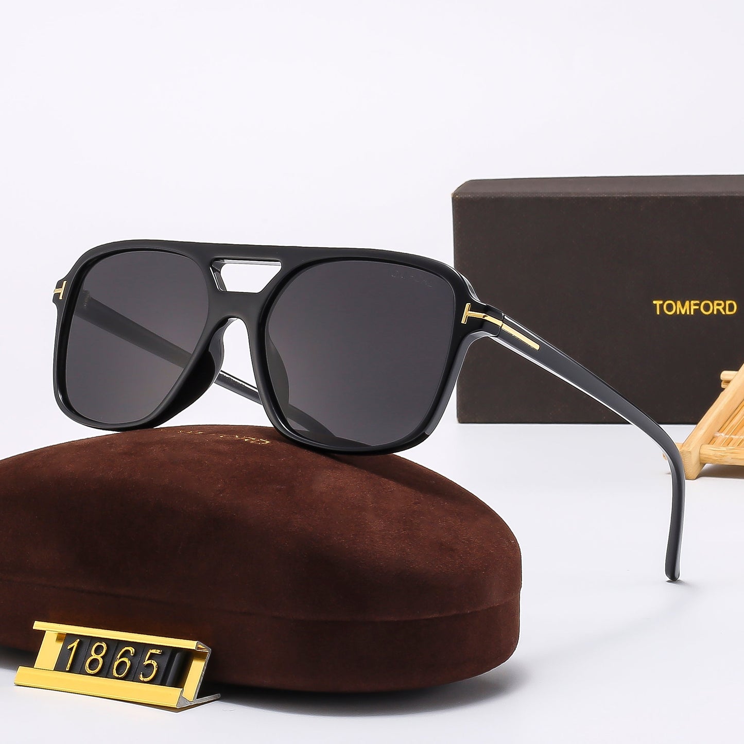 Nuovi occhiali da sole alla moda con montatura grande