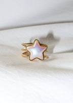 Goldener Ring mit Meerjungfrau-Stern