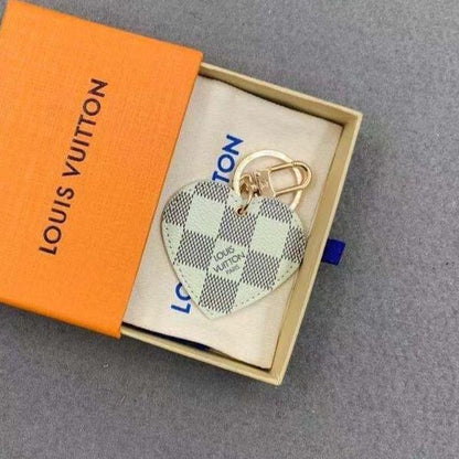 Grazioso ciondolo portachiavi a forma di cuore