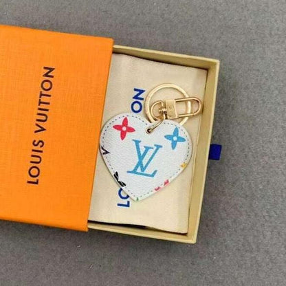 Grazioso ciondolo portachiavi a forma di cuore