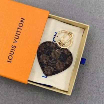 Grazioso ciondolo portachiavi a forma di cuore