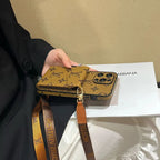 Elegante Crossbody-Handyhülle für das iPhone