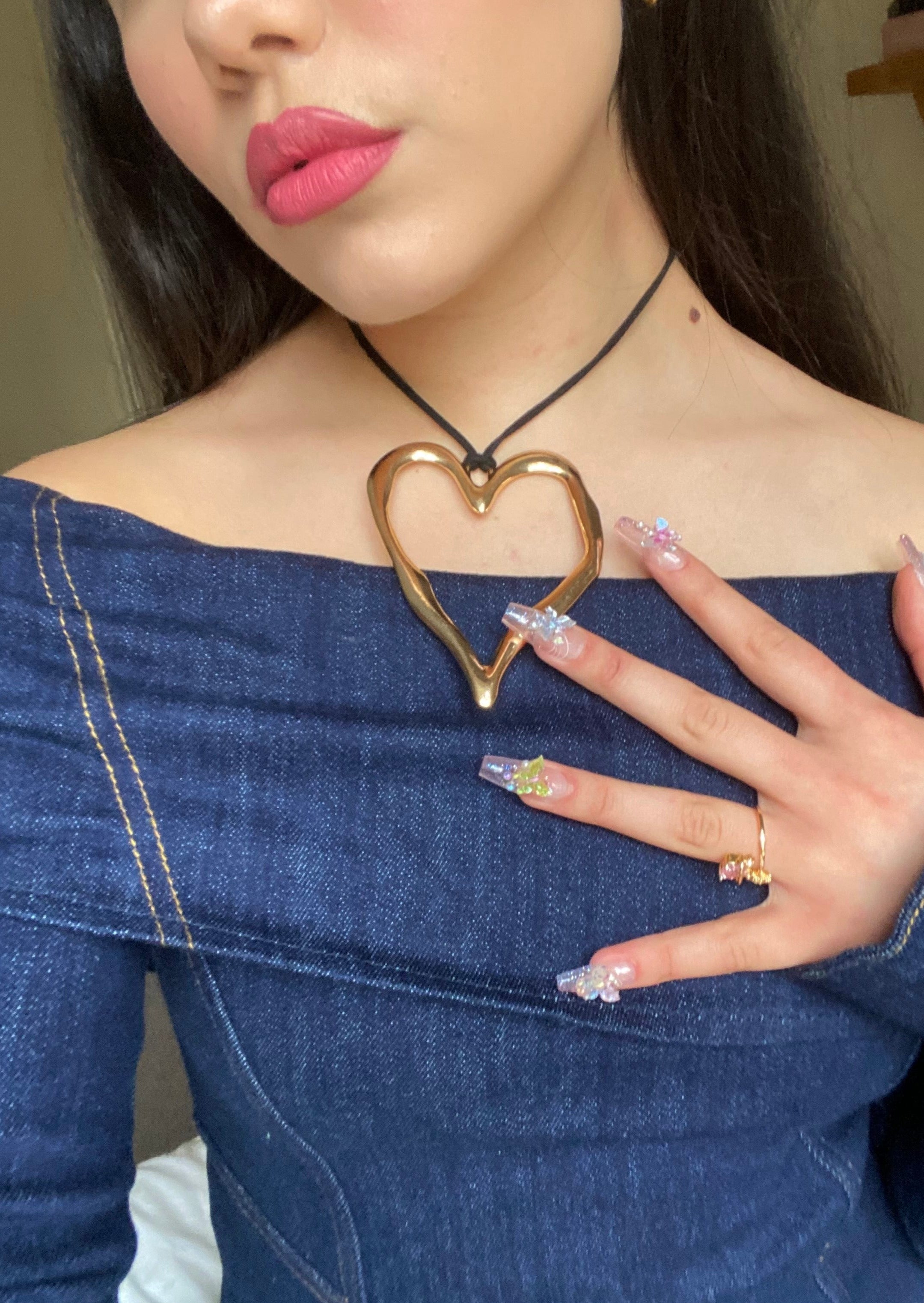 Melissa Handgezeichnete goldene Herz-XL-Halskette