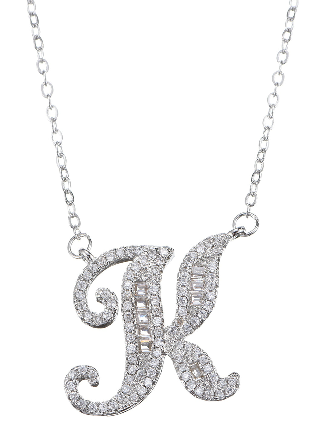 Collana con pietra preziosa e lettera iniziale dell'alfabeto