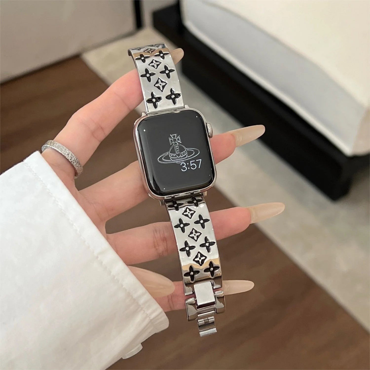 Geprägte Apple Watch-Armbänder aus Metall 