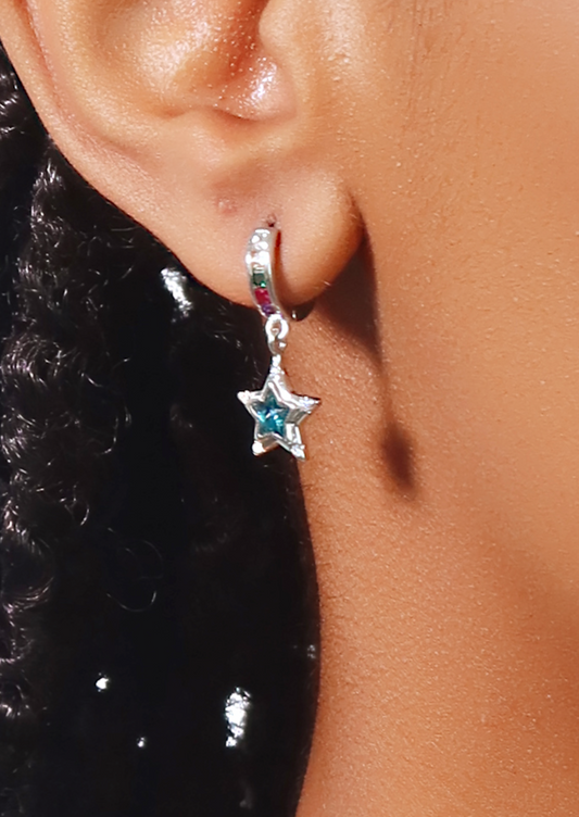 Star River Ohrringe mit funkelnden Edelsteinen