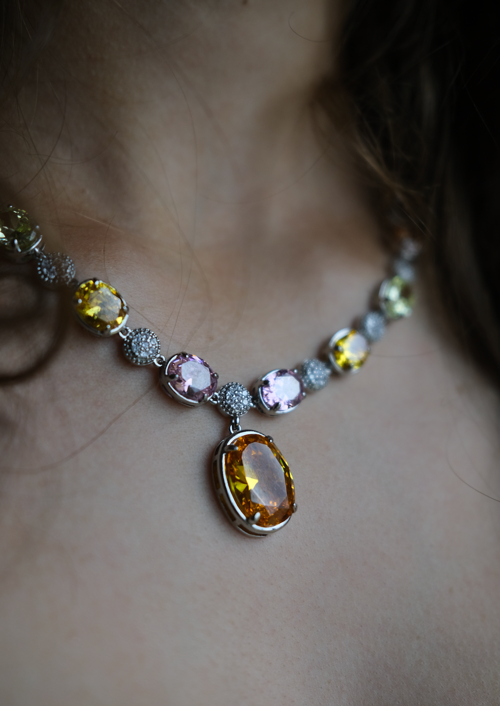 Marta Gelb-Rosa Diamant-Halskette