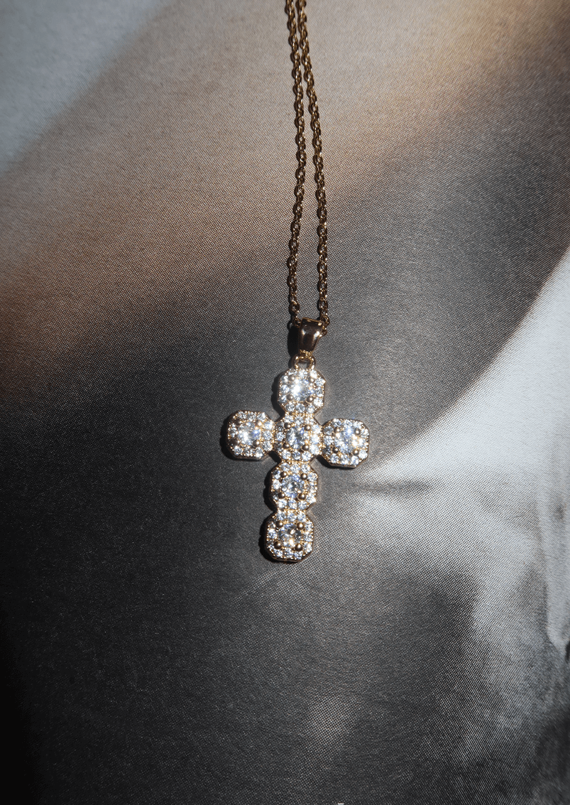 Im Namen der Rose Kreuz Halskette