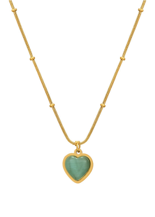 Emily Lam – Goldene Halskette mit eisblauem Herz