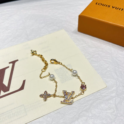 Trendy Treasure Crystal Bracelet