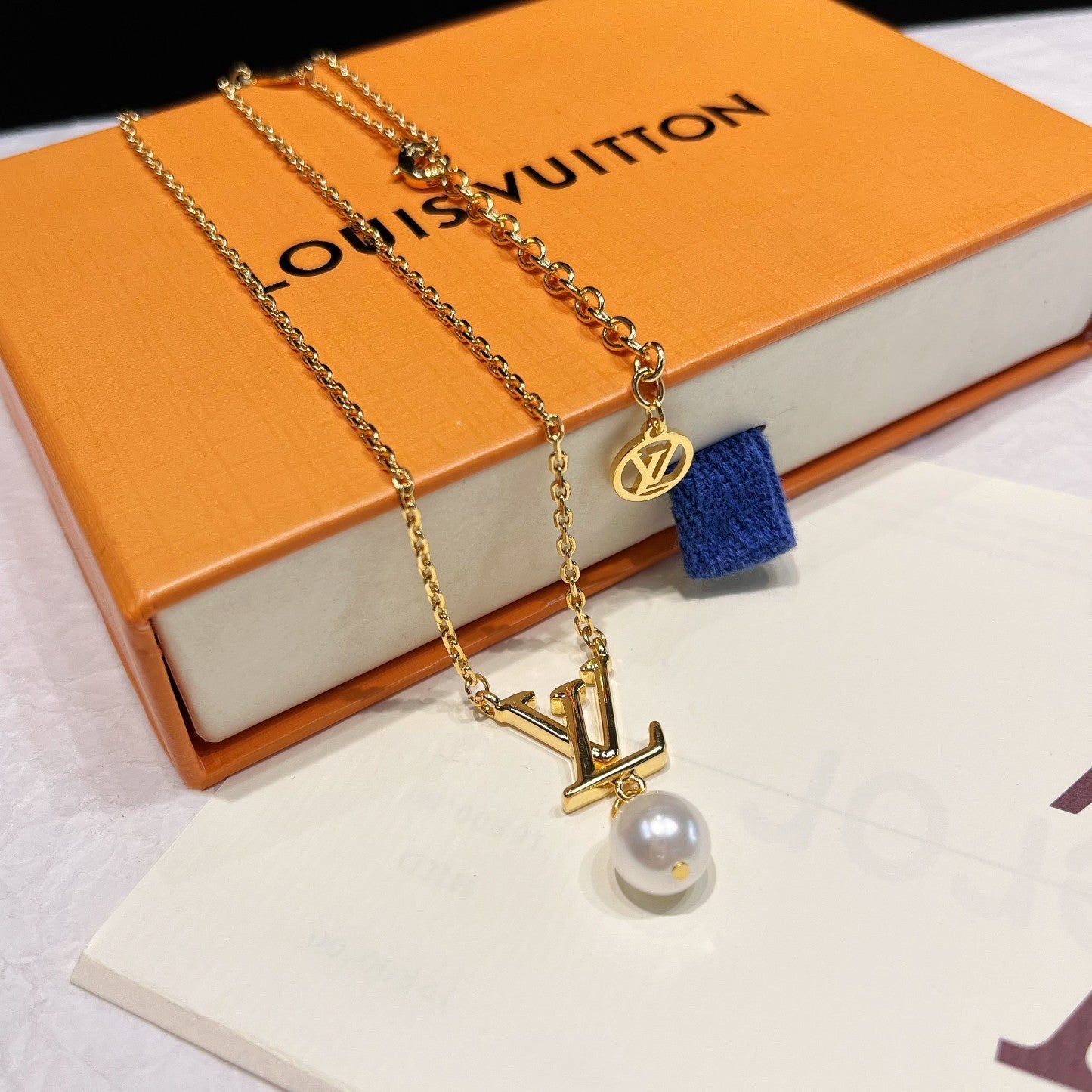 Iconic Pearl Jewelry Set