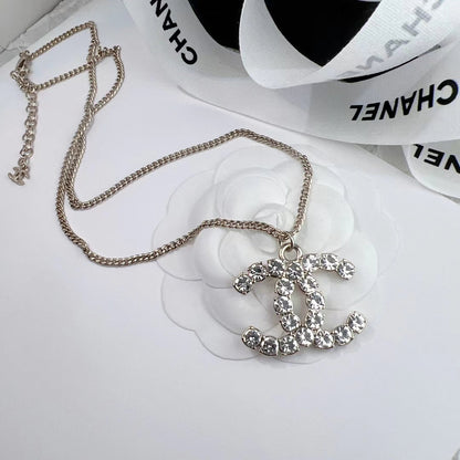 Fashion Crystal Earrings and Necklace
