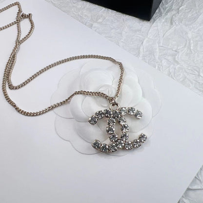 Fashion Crystal Earrings and Necklace