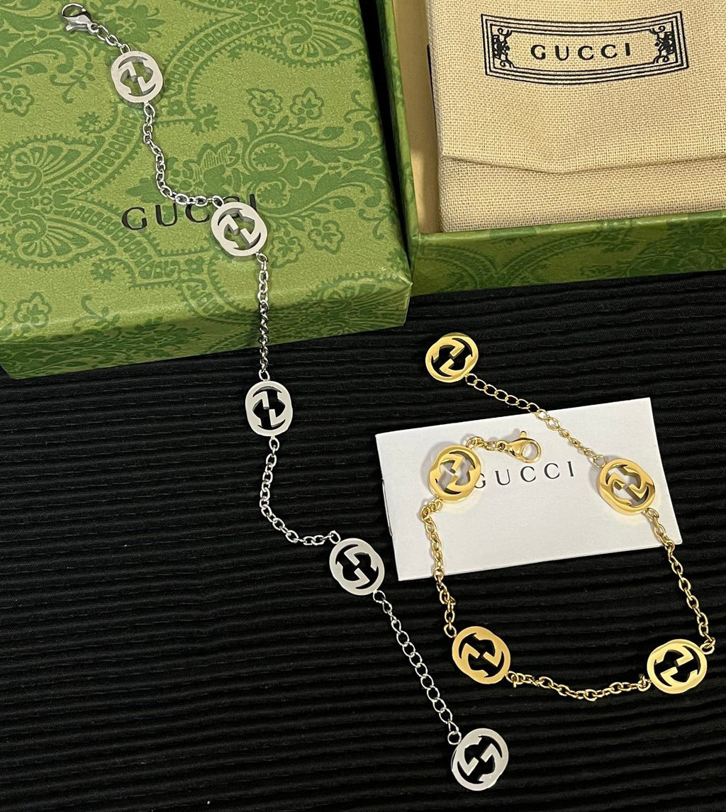 Fashionable Letter Bracelet