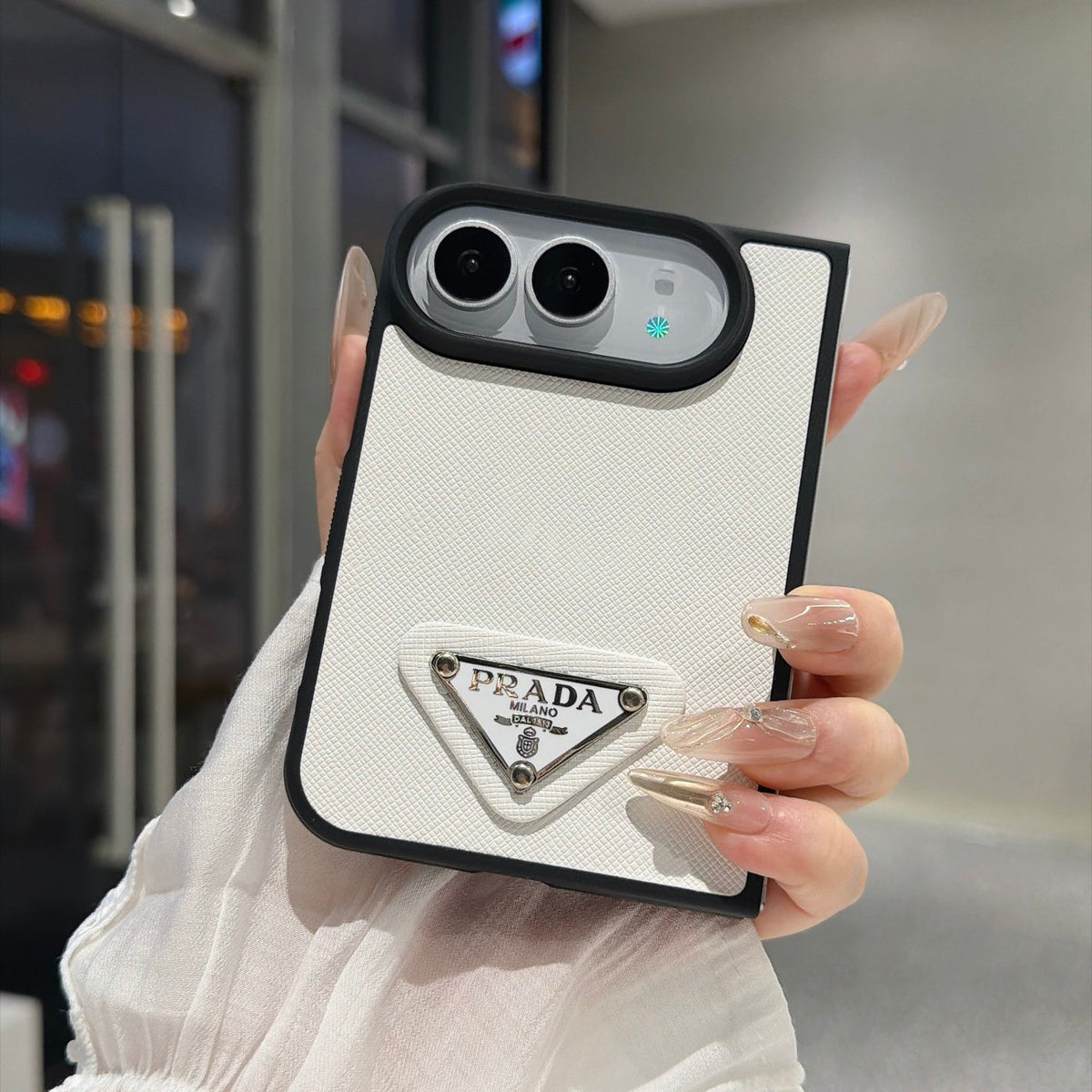 Traditional Design Phone Case For iPhone Duo