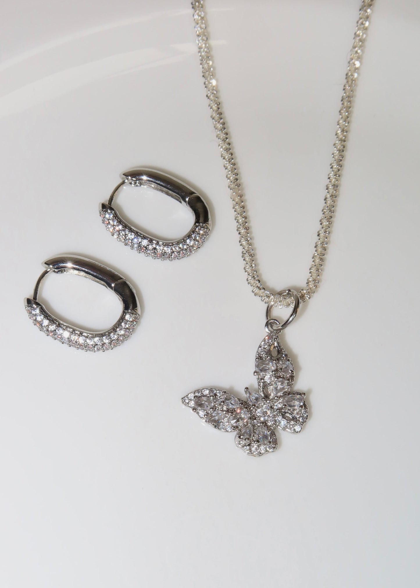 Diamant Leona Huggie Creolen Silber Ohrringe