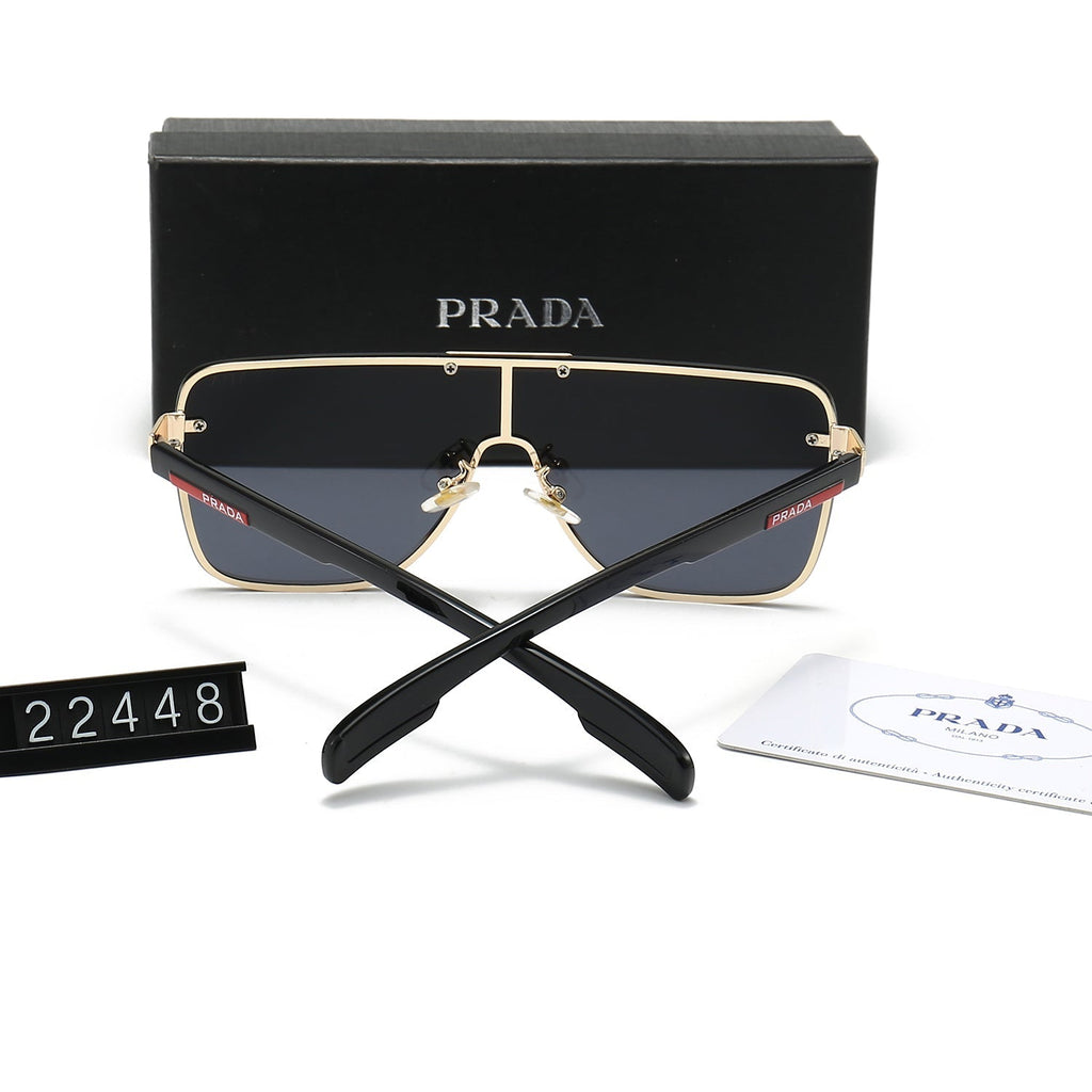Neue Sonnenbrille mit großem Rahmen