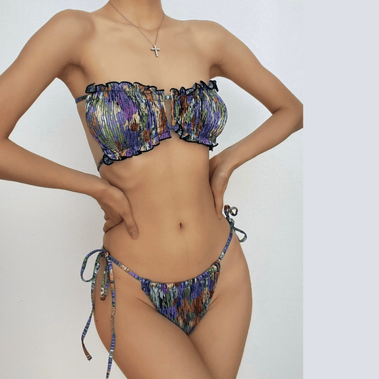 Bikini-Bademode zum Selbstbinden mit kontrastierendem Neckholder und Rüschen 