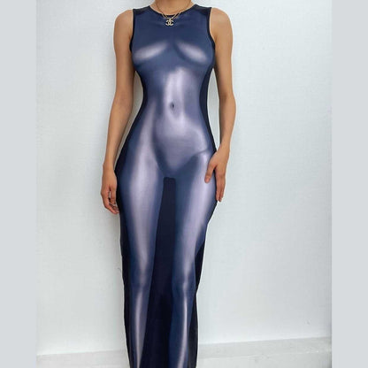 Robe longue à col ras du cou et sans manches contrastée à motif corporel 