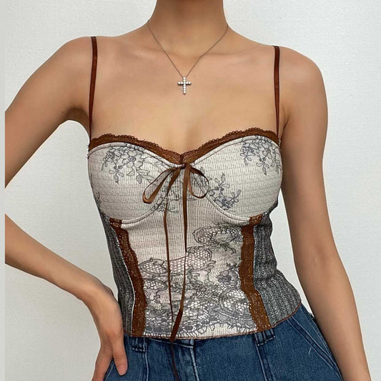 Top canotta patchwork con scollo a cuore e orlo in pizzo a contrasto