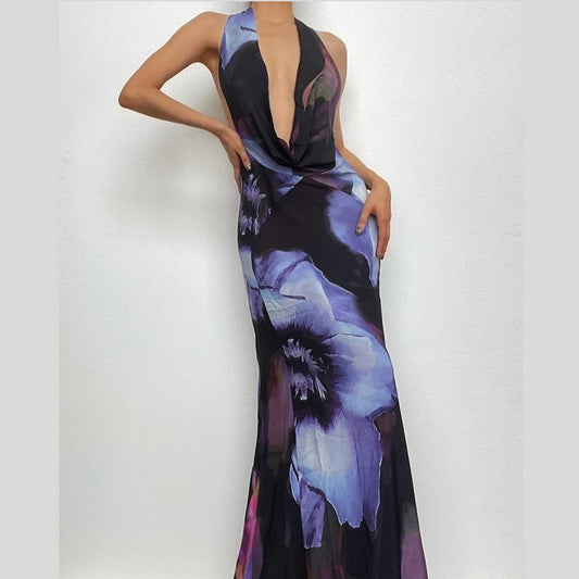 Rückenfreies Maxikleid mit Wasserfallausschnitt und Blumenmuster in Kontrastfarbe und Neckholder 