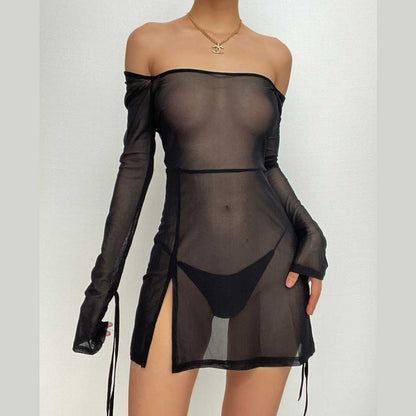 Transparentes, langärmliges Minikleid aus transparentem Netzstoff mit quadratischem Ausschnitt und Schlitz