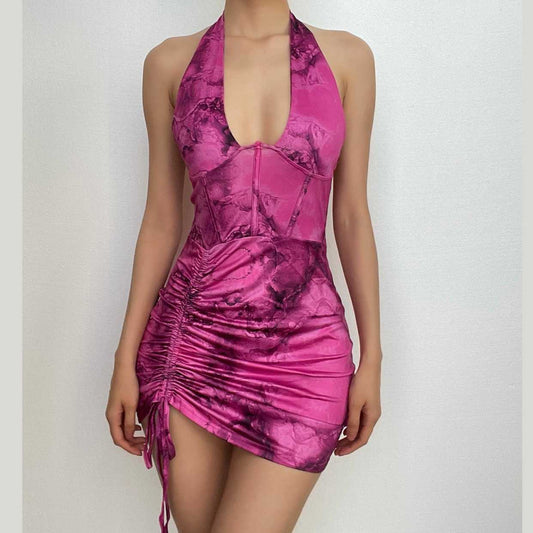 Rückenfreies Neckholder-Minikleid mit Korsett und Rüschen im Kontrastdruck 