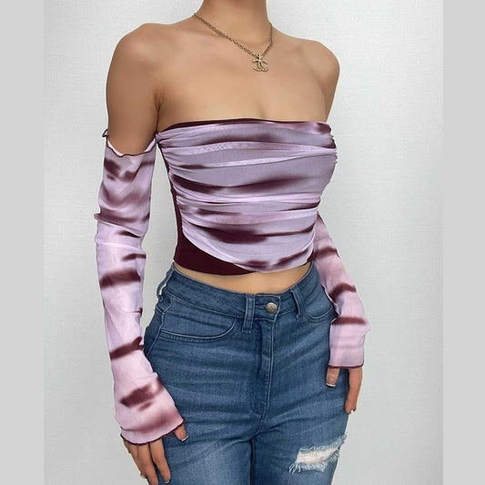 Top a maniche lunghe con volant e spalle scoperte in rete tie-dye arricciato 