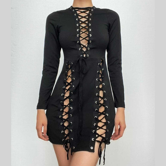 Langärmliges, selbstbindendes Minikleid mit Schlitz und Schnürung