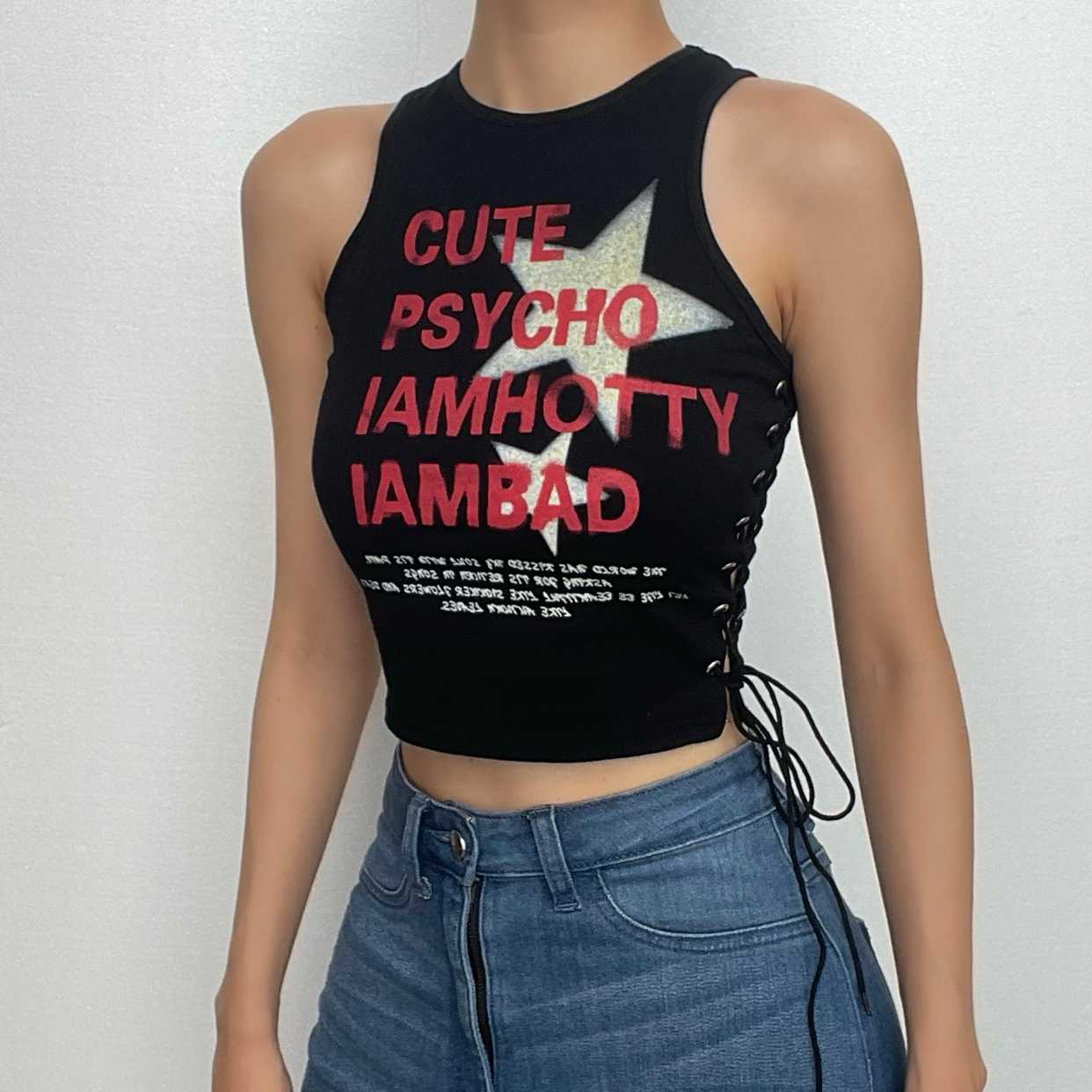 Star pattern contrast lace up sleeveless crewneck crop top