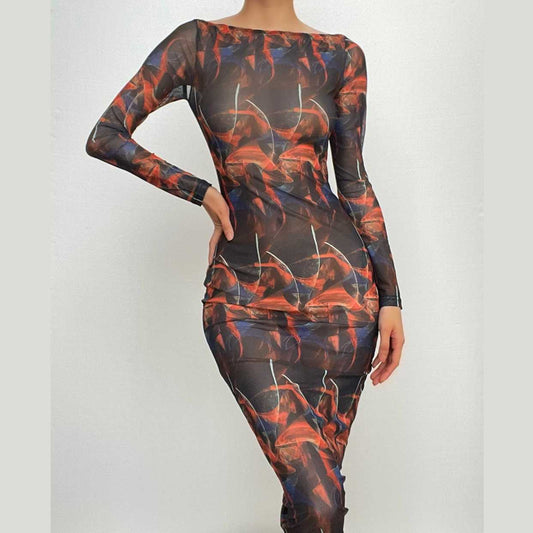 Rückenfreies, langärmliges Midikleid aus transparentem Netzstoff mit Kontrastdruck 