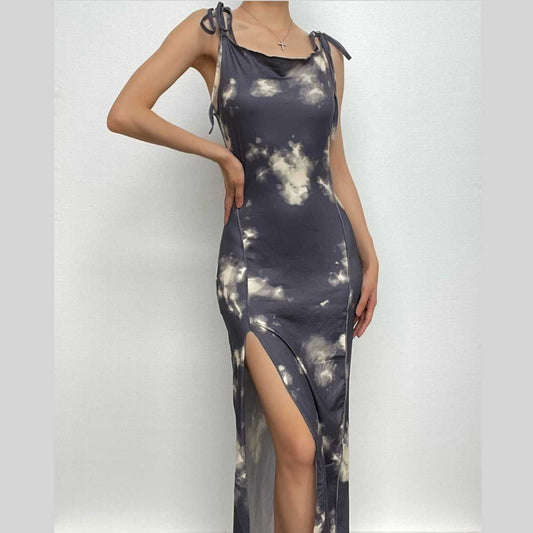 Ärmelloses Maxikleid zum Selbstbinden mit Batikmuster und kontrastierendem Schlitz 
